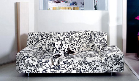 Sofa that Reflects its Designer by Kati Meyer-Bruhl