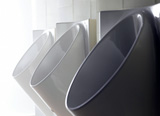 Waterless Urinal Also Eliminates Splashing