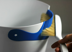 Brush Can, Cleans A Fine Toothed Comb