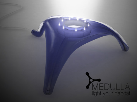 Итальянские дизайнеры представили водонепроницаемую лампу из геля