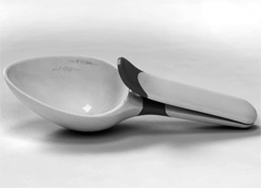 Convenient Scoop Plus Lock