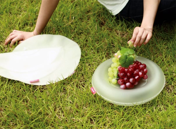 Air Dish Inflatable Plate by Mina Song