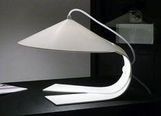 Bowing Lamp