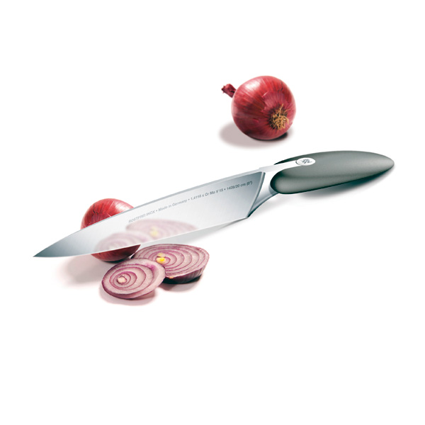 The sleek Sharko chef’s knife by EMAMIDESIGN