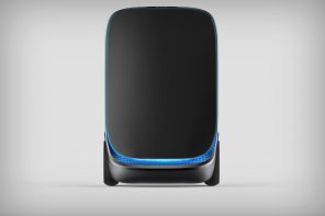 Suitcase that follows you like a pet