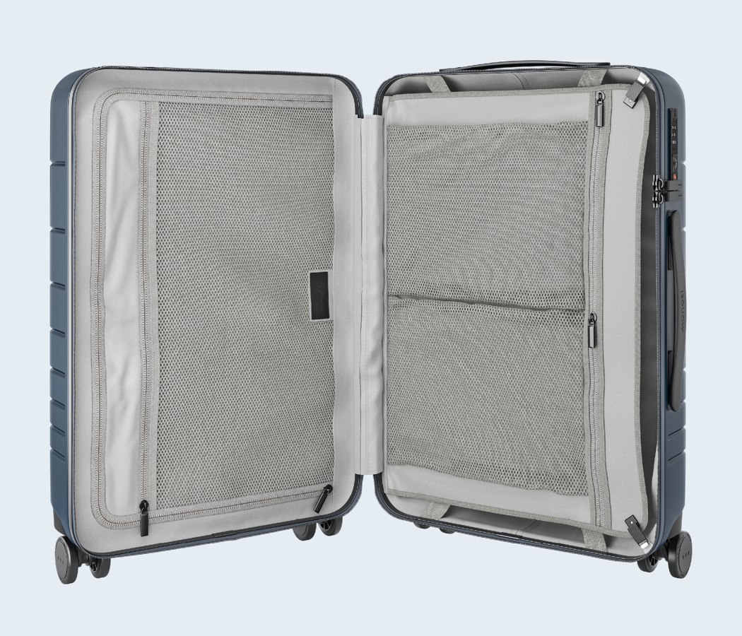 monos_premium_minimalist_luggage_12