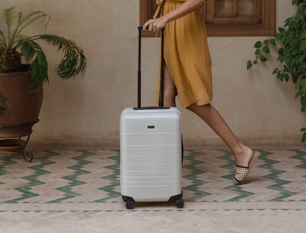 Monos The Clean, Pristine, Sophisticated “Apple of Suitcases” Yanko