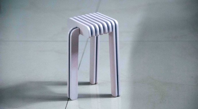 A 2D-3D Stool