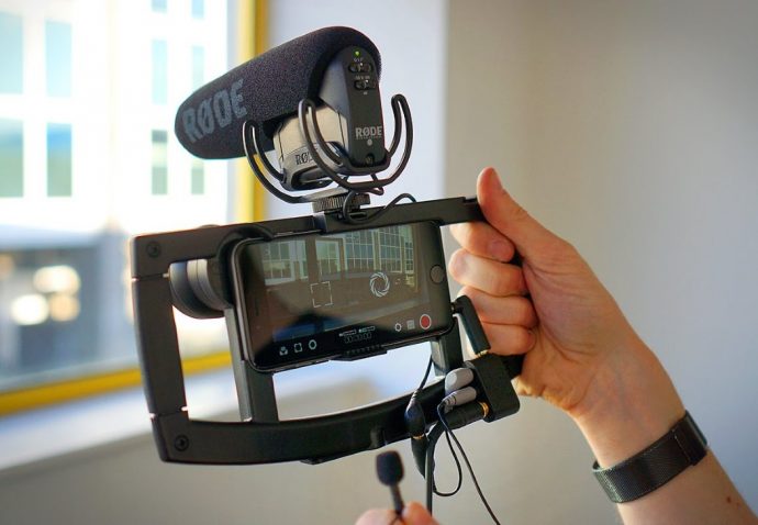Become a pro-vlogger with your phone!