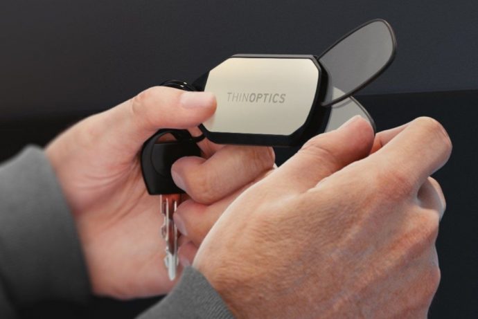 This keychain can help you read!
