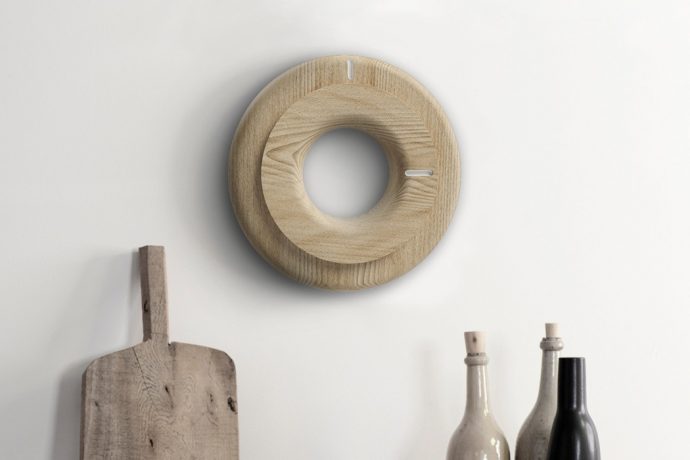 A Clock with Interstellar Inspiration