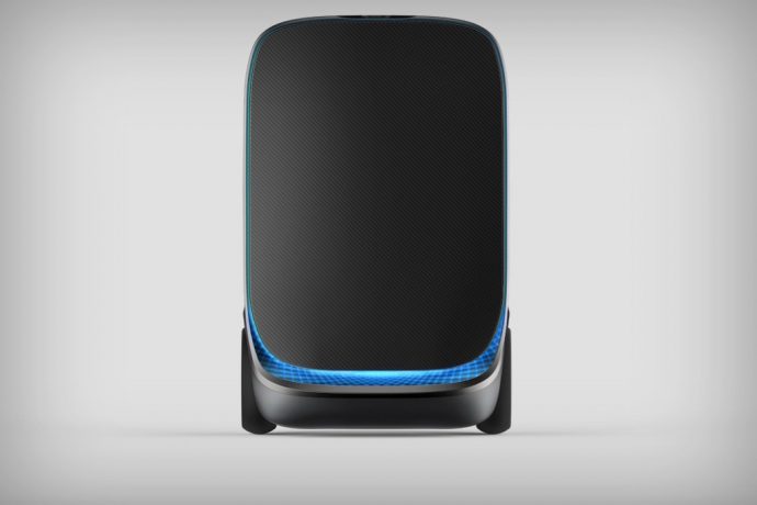 Suitcase that follows you like a pet