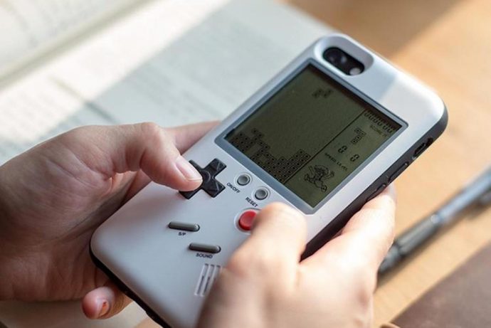 iPhone on the front, Gameboy on the back!