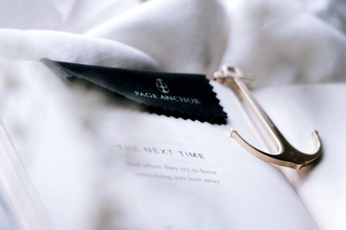 The Anchor Bookmark’s Design Keeps Both Books and Minds Open