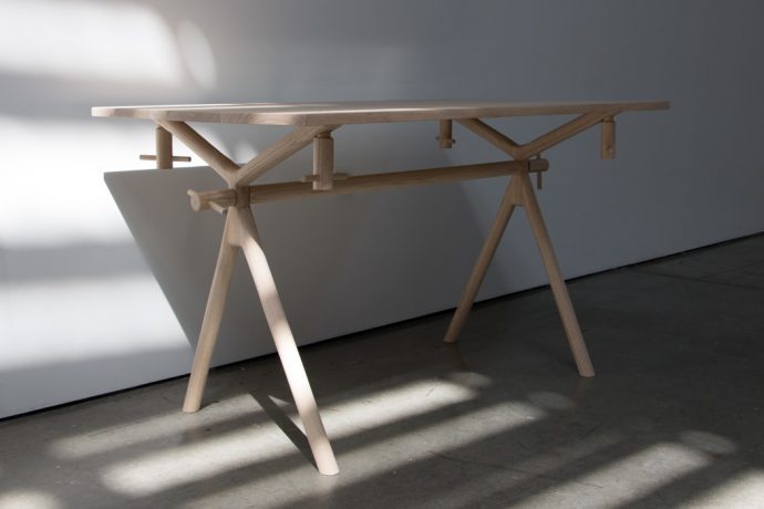 A Table for Urban Nomads