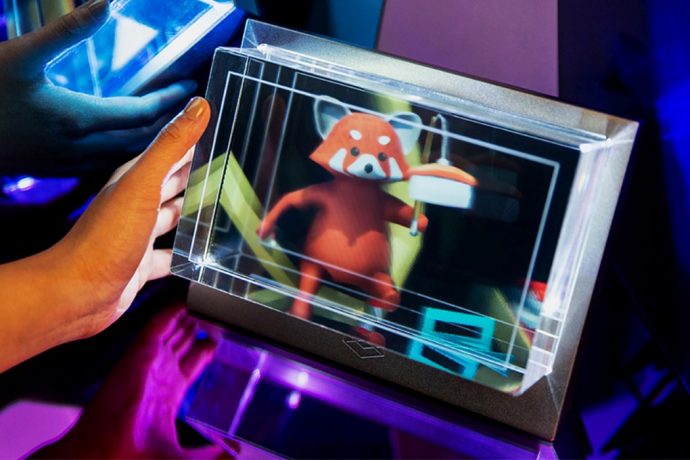 The Looking Glass makes sci-fi movie-style holograms a reality