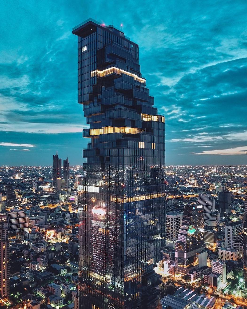 MahaNakhon_Tower_by_Ole_Scheeren