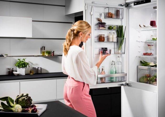 AEG’s fridge packs features that make the industrial designer in me drool!