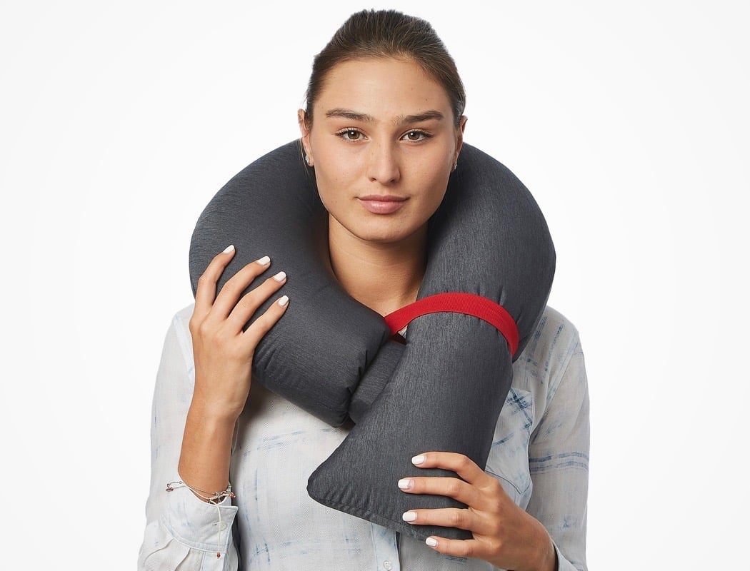 candycane_worlds_most_compact_travel_pillow_02