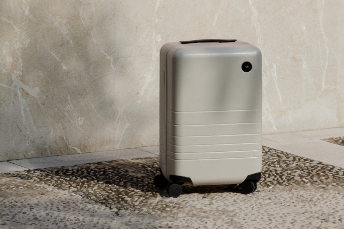 Monos: The Clean, Pristine, Sophisticated “Apple of Suitcases”