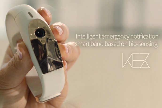 The KEZ Wearable Keeps an Eye on Kids & Elders When You’re Not Around