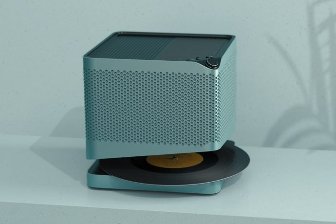 The Modern-Day Record Player!