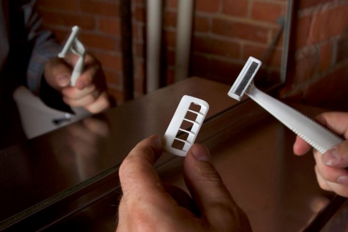 A simple attachment turns your razor into a stubble-trimmer