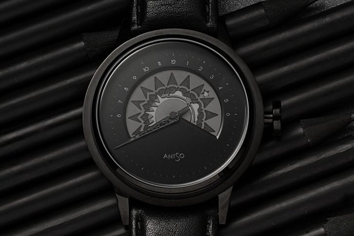 The ANISO UNI is a Sundial with a Quartz Swiss Movement