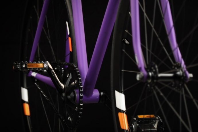 Ride safer with this 360 degree bike reflector
