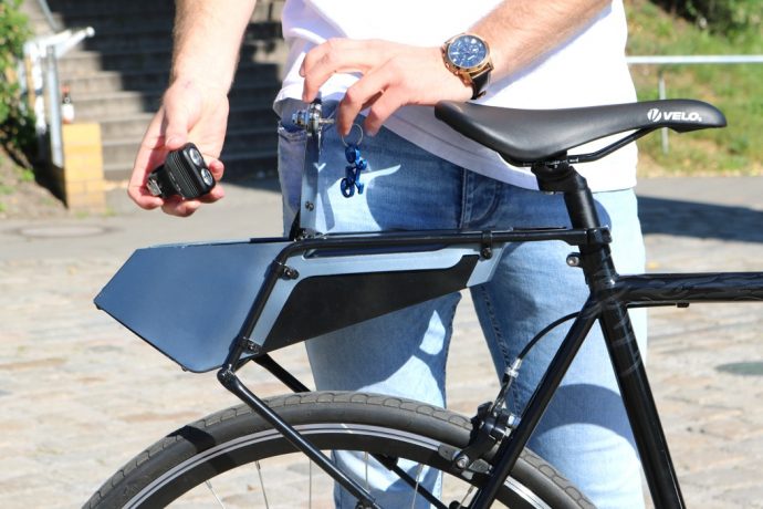The AEROCARRIER gives your cycle cargo-carrying-capabilities