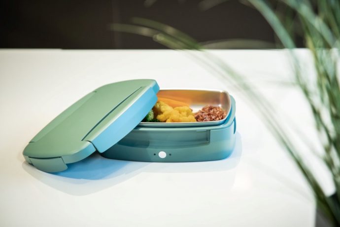 Meet Steasy, the smart lunchbox that heats your food up with steam