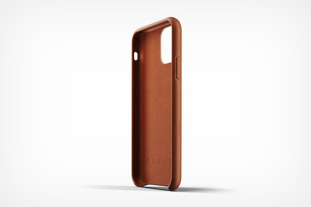 Onschuldig Allemaal tent Mujjo's wallet-cases for the iPhone 11 Pro give you a neat place to stash  your Apple Pay card - Yanko Design