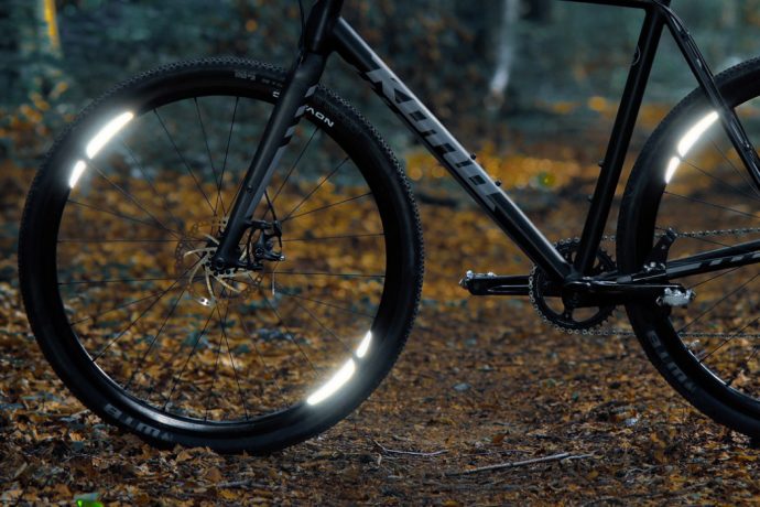 Flectr’s bicycle wheel reflectors offer all-round 360° visibility