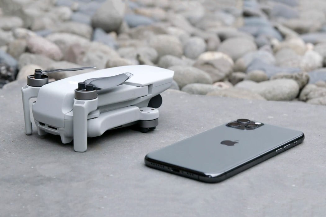 DJI Mini: A powerful drone the size of your phone! - Yanko Design