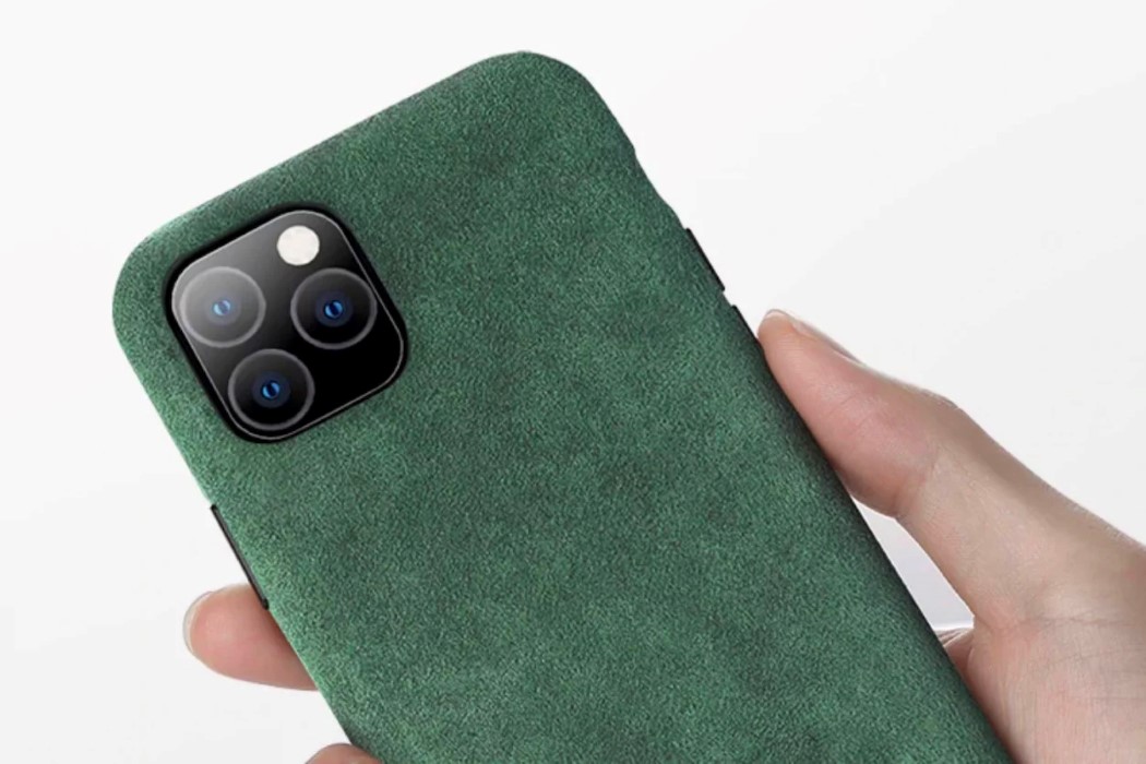 Why Wouldn T You Clad Your Precious Iphone In This Midnight Green Suede Case Yanko Design