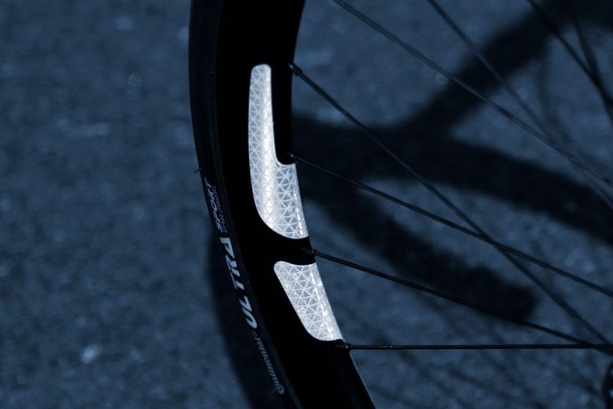 This bike reflector with true 360° visibility instantly makes night riding safer