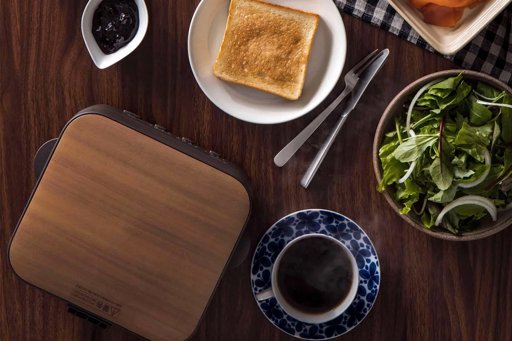 Mitsubishi's bread oven perfects a slice of toast in true Japanese