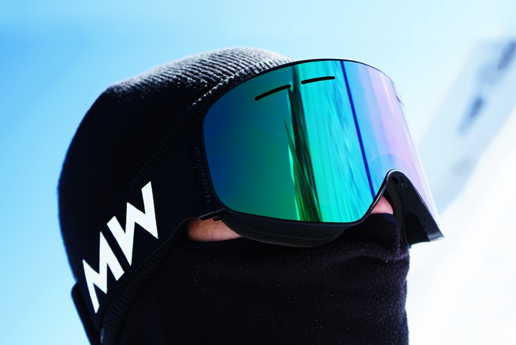 skrædder Elendig Pebish These high-contrast photochromic ski-goggles help you hit the slopes like a  pro - Yanko Design