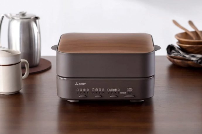 Mitsubishi’s bread oven perfects a slice of toast in true Japanese style!