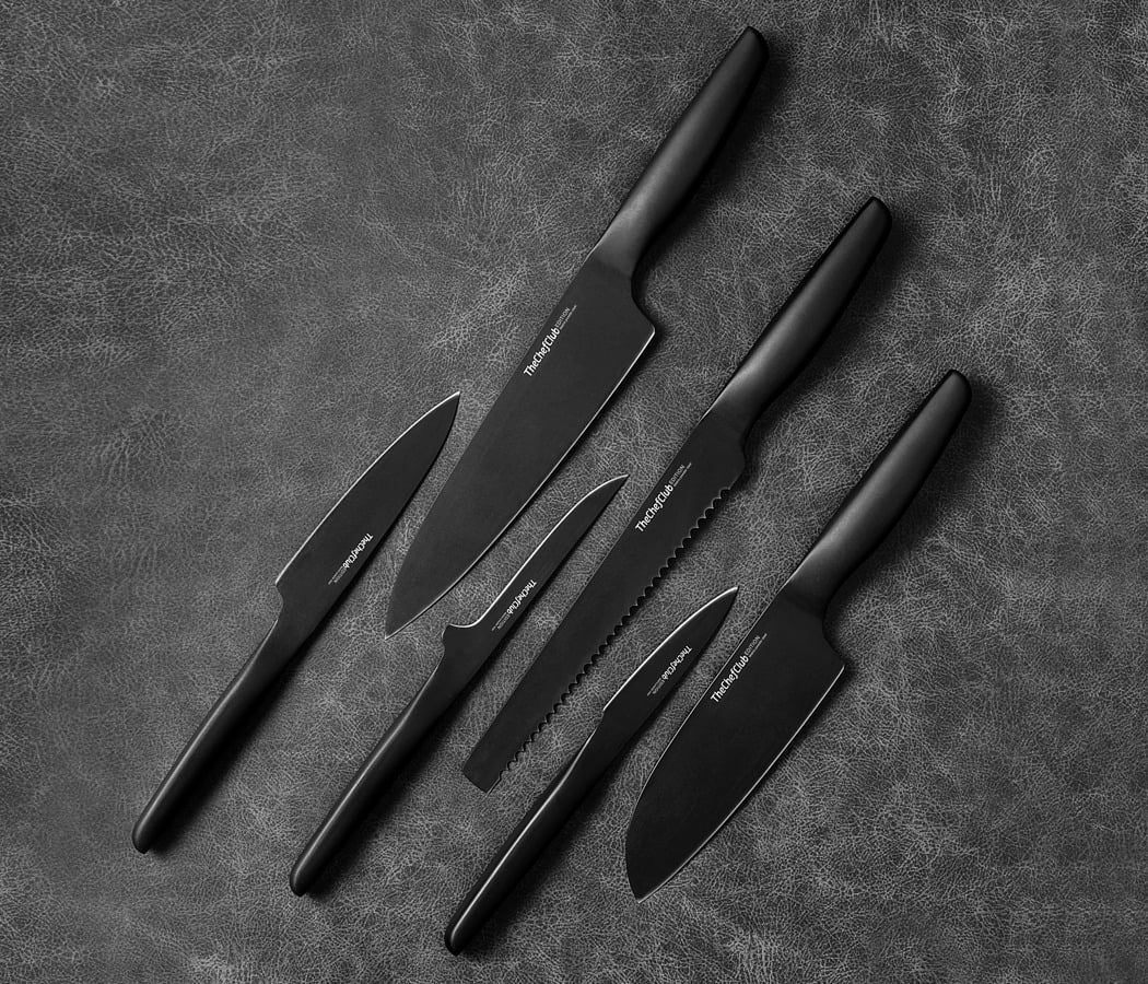 https://www.yankodesign.com/images/design_news/2019/12/thechefclubs-sleek-unibody-culinary-tools-are-designed-to-be-harder-better-faster-stronger/thechefclub_uncompromising_knife_03.jpg