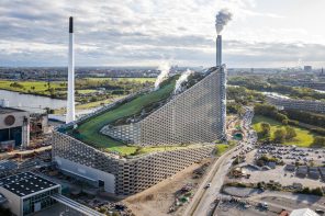 This waste-to-energy power plant in Copenhagen doubles up as a ski park!