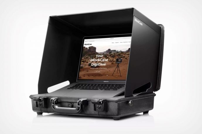 The iWorkCase laptop bag gives photographers an outdoor editing studio