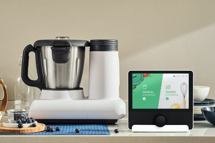This AI-enabled cooker preps meals, cooks and even cleans itself!