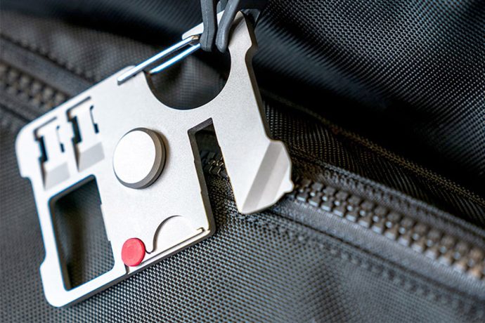 A Fidget spinner enabled travel tool to keep your travel anxiety at bay!