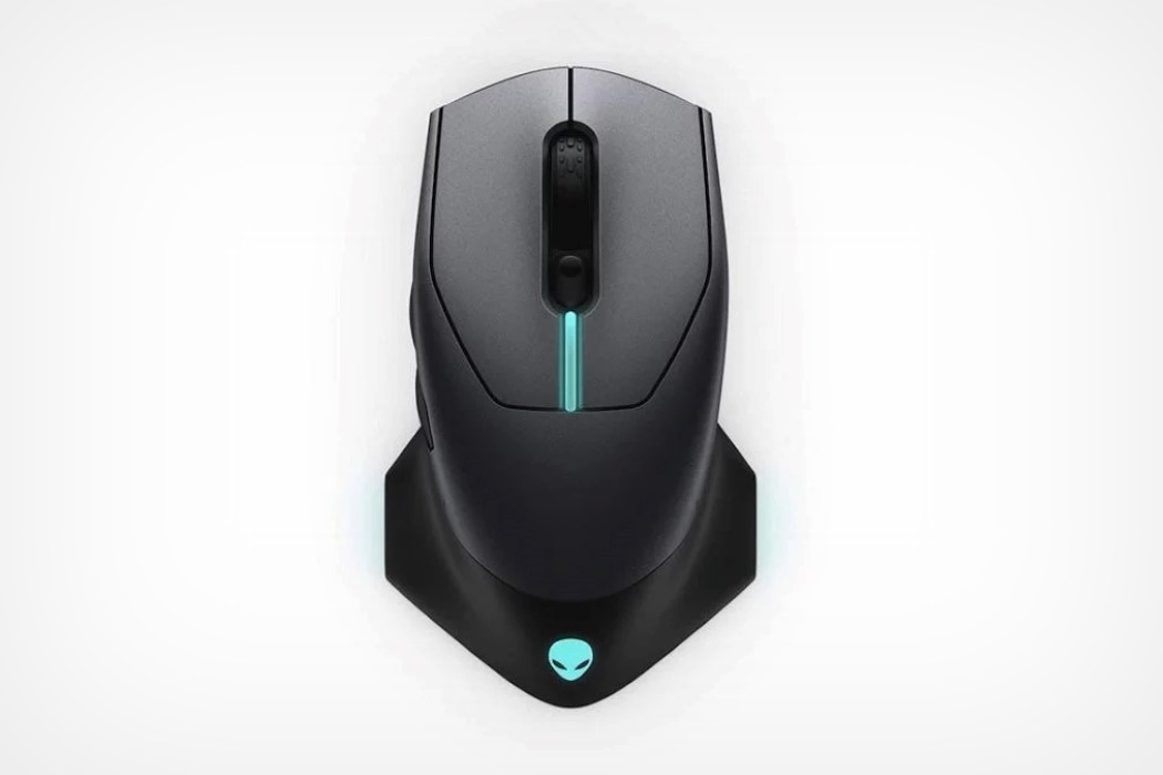 Alienware S New Gaming Mouse Looks Like A Peripheral From The Periphery Of The Universe Yanko Design