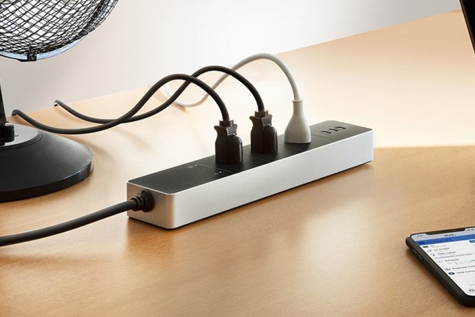 A Siri-enabled power strip to control and save the energy flow at home!