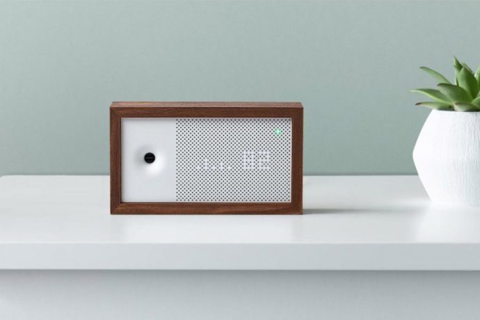 This air quality monitor tracks 5 factors and recommends changes for health
