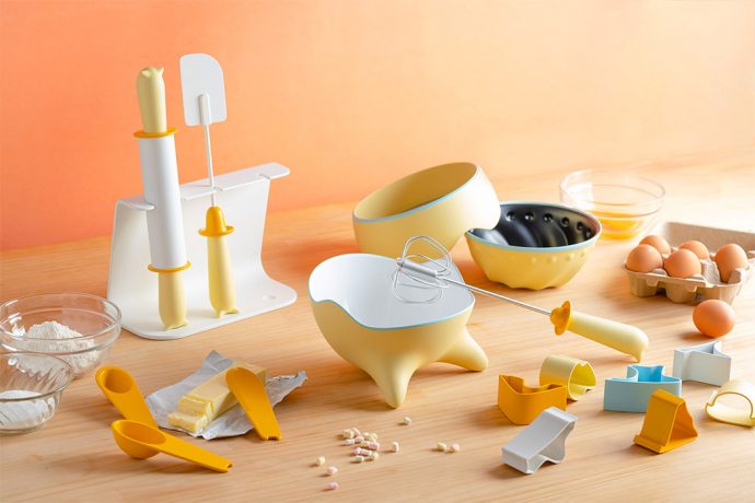 This baking set is designed to make the process educational for kids