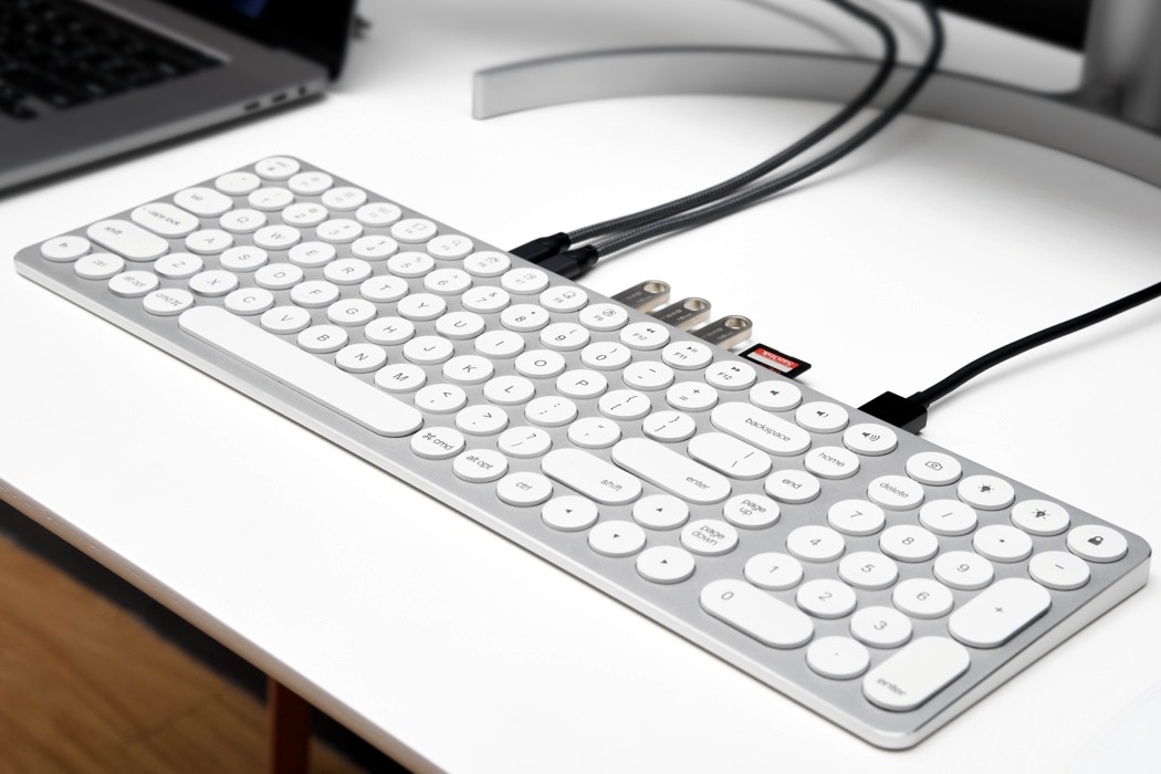 websted sangtekster Optimal An external keyboard with a built-in multi-port hub sounds like sheer  genius - Yanko Design