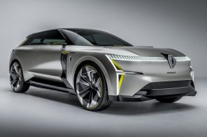 Renault’s concept SUV can expand to become bigger and more spacious, like a travel suitcase!